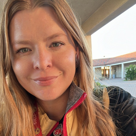 Meet your Posher - Picture 1 of 1